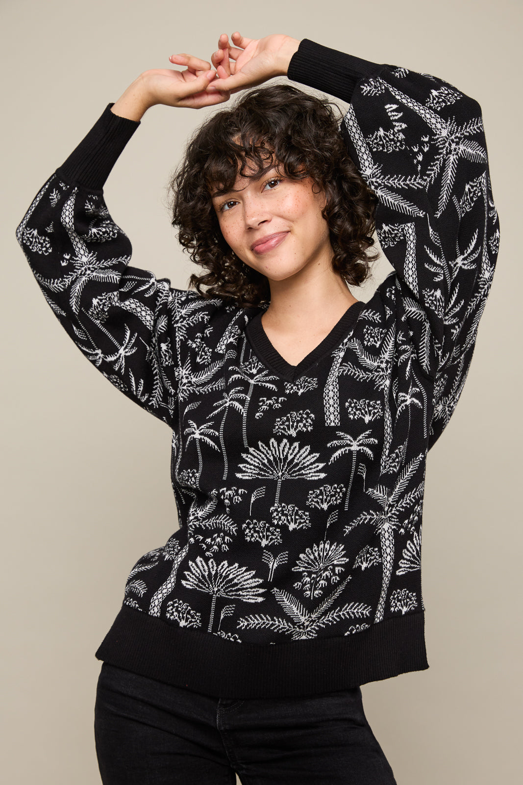 V-neck Sweater in Paloma