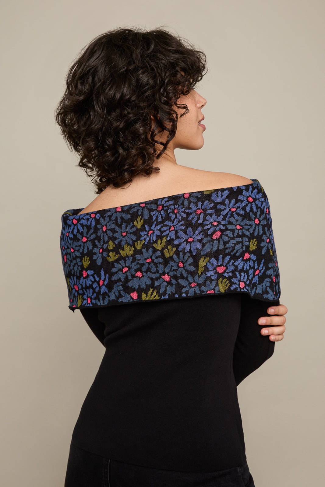 Off-the-Shoulder Top in Blue Daisy