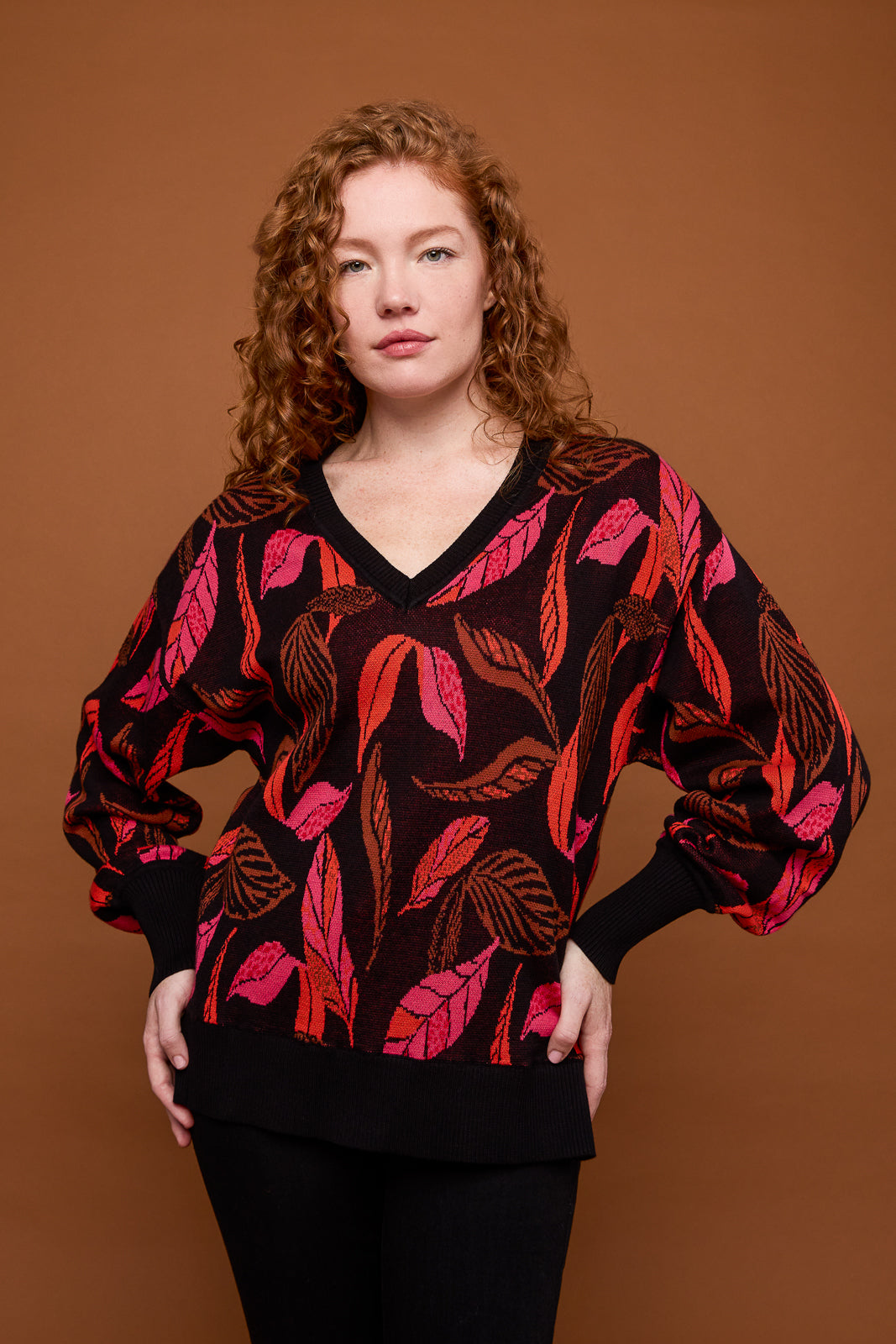 V-neck Sweater in Faye