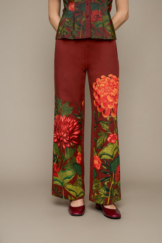 Joanna Pant in Chrysanthemum