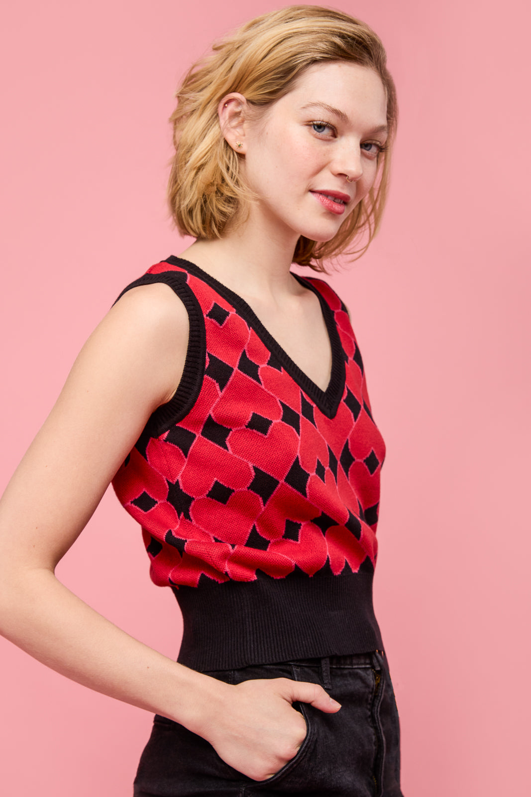 Knit Vest in Heart
