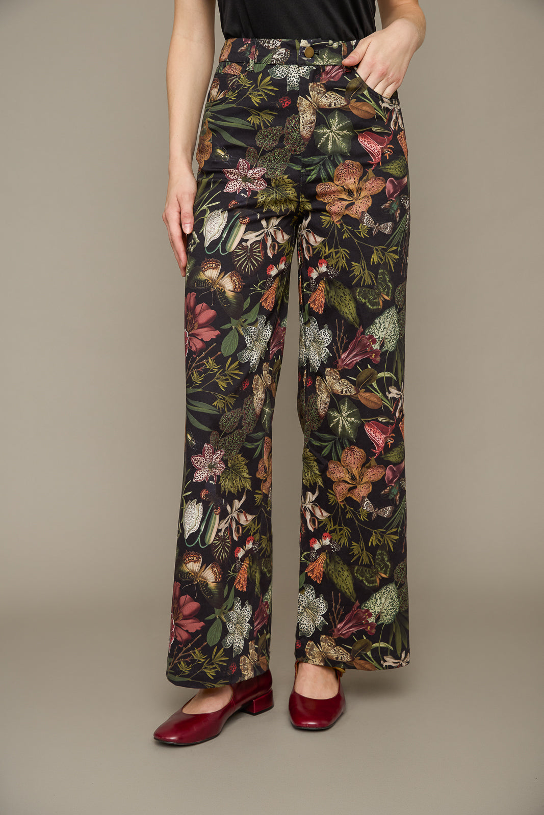 Joanna Pant in Eden