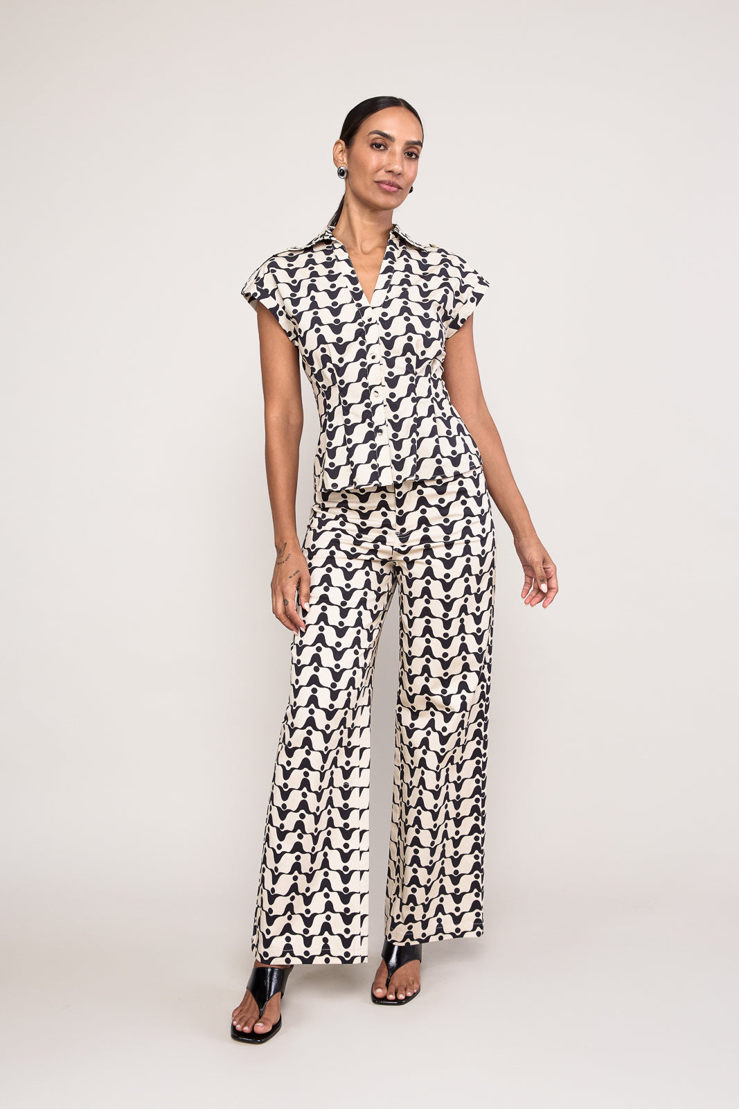 Joanna Pant in Acacia