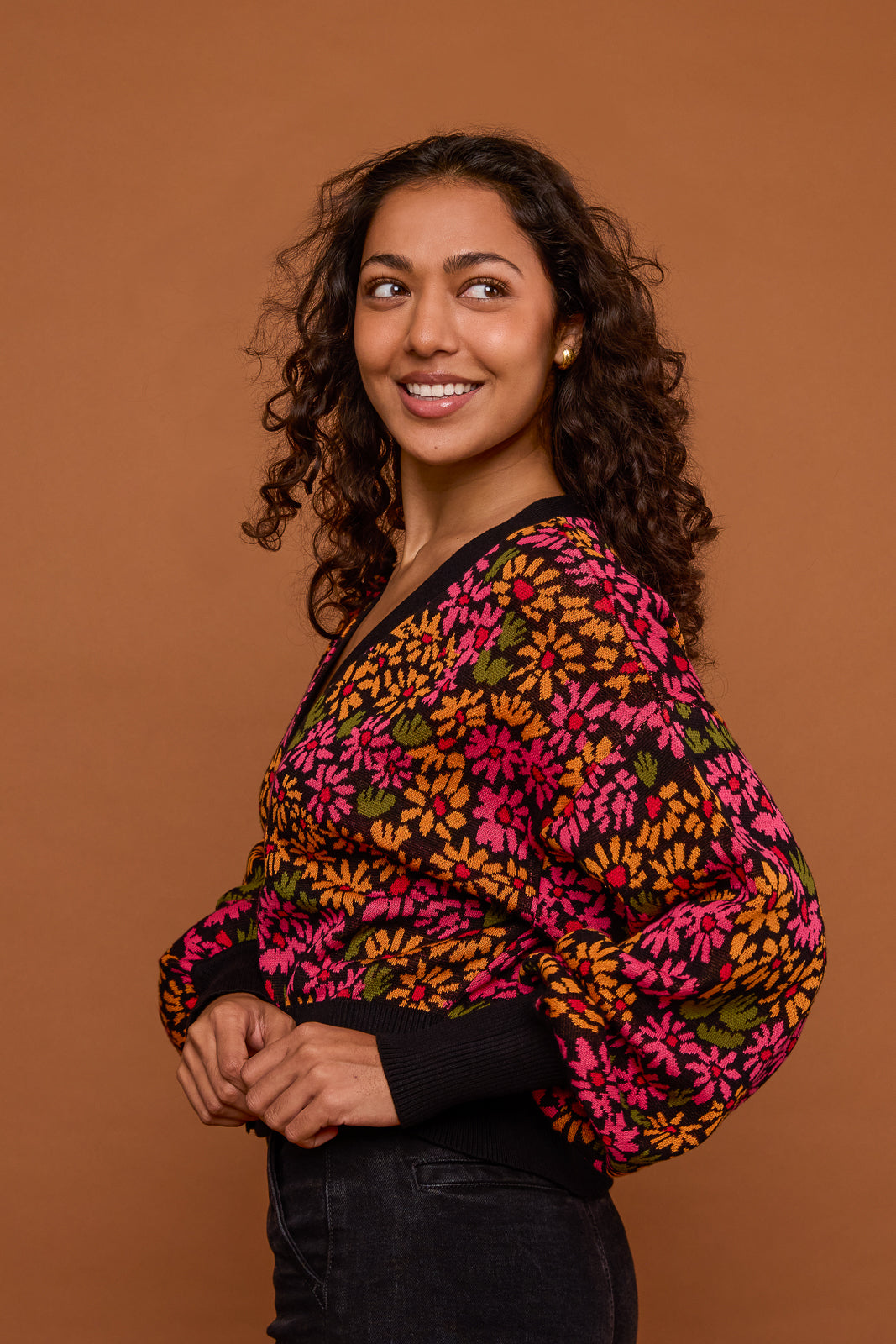 Cardigan in Hazy Daisy – Mixed by Nasrin